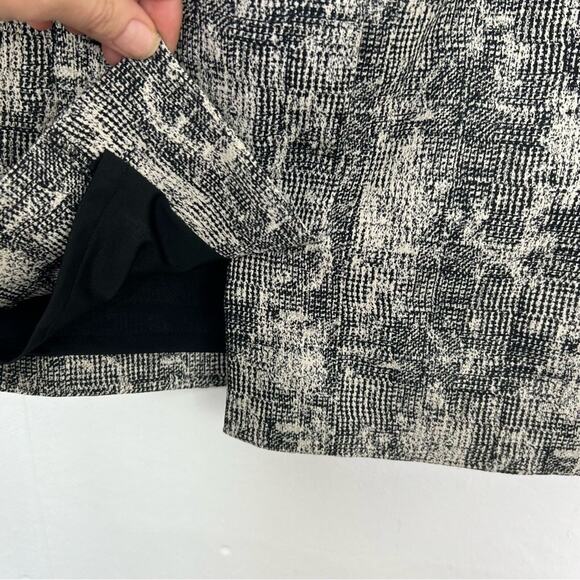MM LaFleur Noho Lined Pencil Skirt in Black White Crackle Size 0P - Picture 8 of 14
